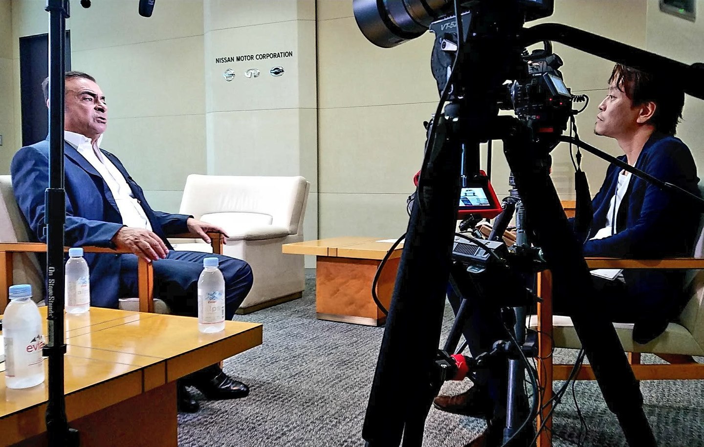 fixer tokyo Carlos Ghosn, Former CEO of Nissan Motors Bilingual interviewer